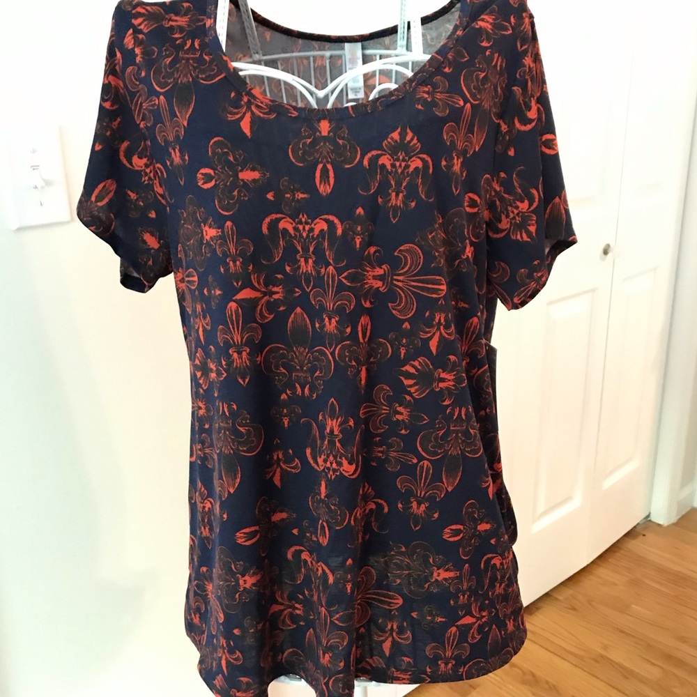 LuLaRoe Classic T with Fleur de Lis Design